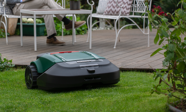 Large area 2025 robot mower